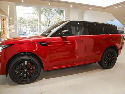 2025�� 400PS Dynamic HSE