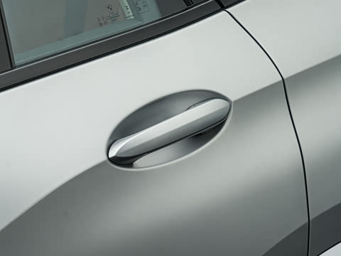 2025�� xDrive 30Li ������M�˶���ҹ��װ