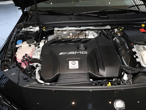 2025�� AMG CLA 45 S 4MATIC+