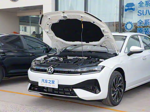 2026�� L 300TSI DSG ������