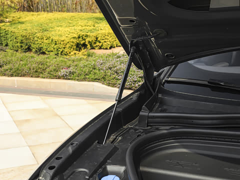 2026�� quattro Ǭ���Ǽݰ�