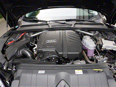 2025�� Sportback ��ذ� 40 TFSI ʱ�ж�����