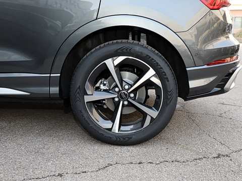 2026�� quattro 45�����ذ� 40TFSI ʱ�ж�����