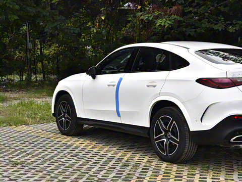 2026�� GLC 260 4MATIC ����SUV