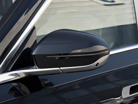 2026�� 740Li ������ M�˶���װ