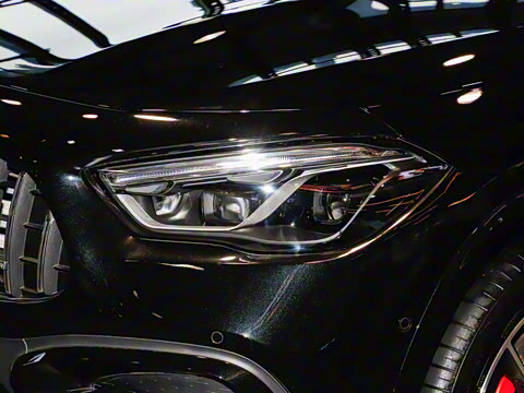 2025�� AMG GLA 35 4MATIC