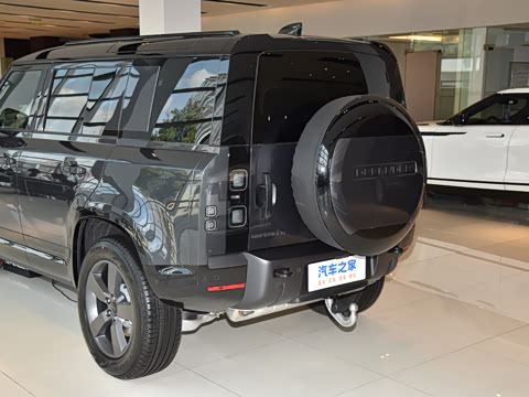 2026�� 110 3.0T P400 X-Dynamic HSE