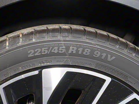 2026�� L 300TSI DSG ������