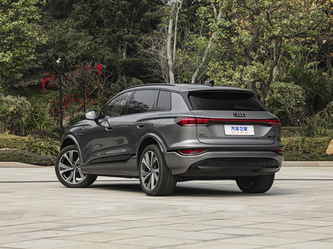 2026�� quattro Ǭ���Ǽݰ�