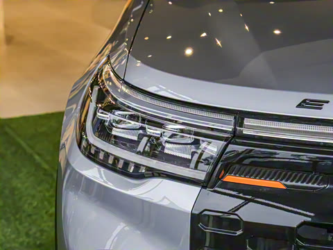 2025�� 2.3T EcoBoost ���ش�Խ�� 5��