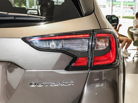 2024�� 2.5i AWD�˶��� EyeSight