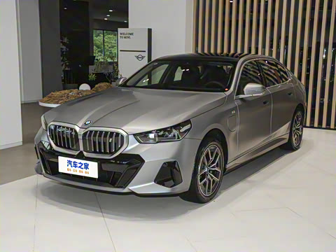 2026�� eDrive 40L M�˶���װ