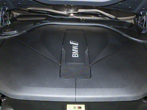 2026�� eDrive 40L M�˶���װ