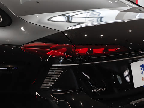 2026�� 2.0T quattro ������