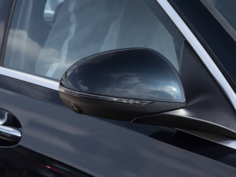 2026�� C 260 L �˶��ر��