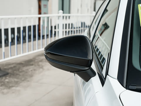 2026�� 2.0T �˶��� Plus