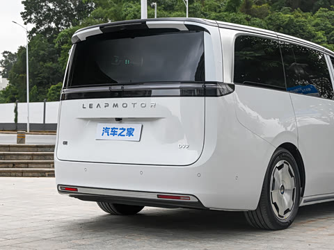 2026�� ���� 700�콢��