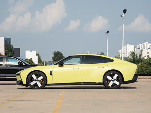 2025�� 750 ���������� Ultra