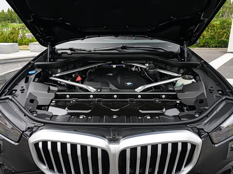 2025 xDrive 30Li M˶ҹװ