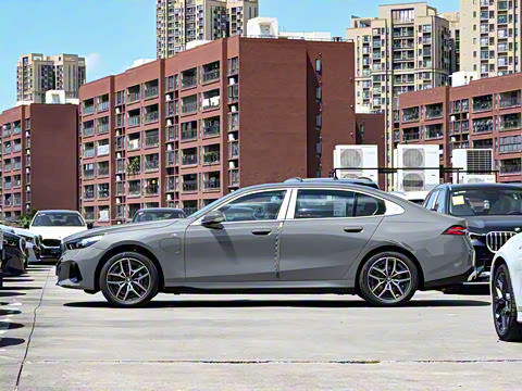 2026�� eDrive 35L M�˶���װ