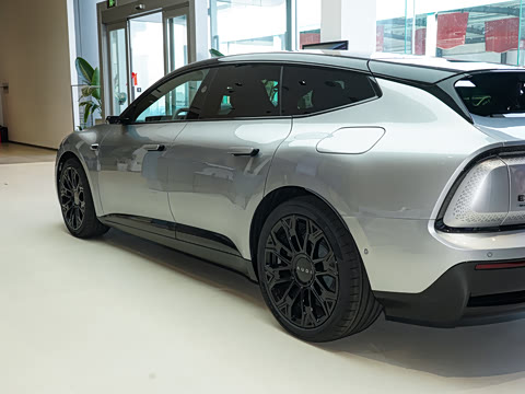 2026�� �ն�����quattro��