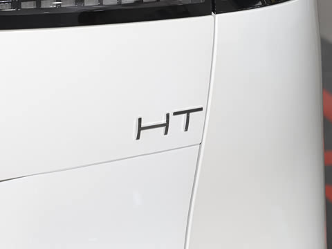 2025�� 825 Max��