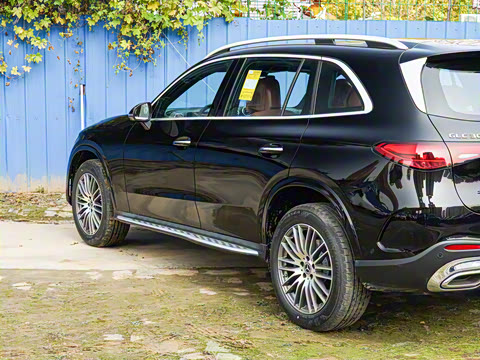 2026�� GLC 300 L 4MATIC ������ 5��