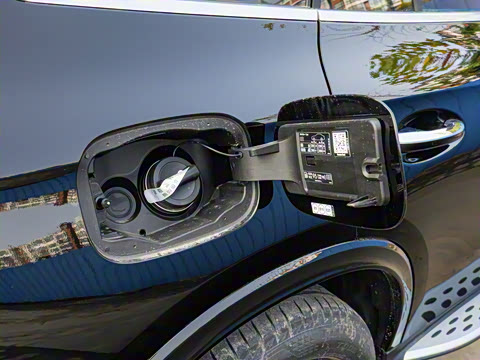 2026�� GLC 300 L 4MATIC ������ 5��