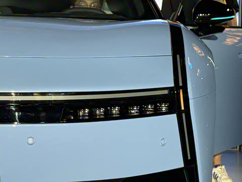 2025�� 750 ���������� Ultra