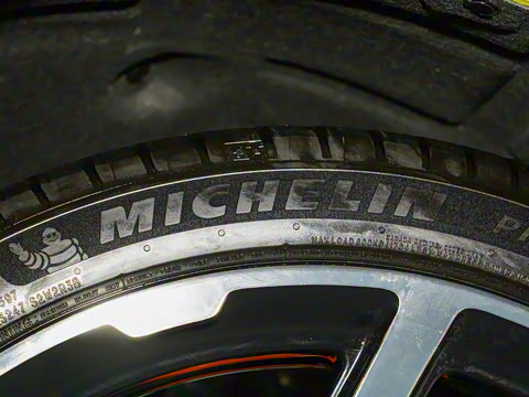 2025�� 702 ������ Ultra