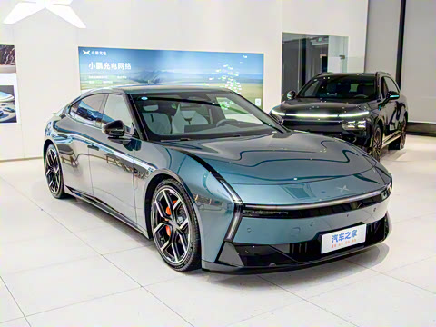 2025�� 702 ������ Ultra