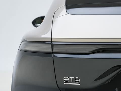 2025�� 102kWh ��ƽ���ر��