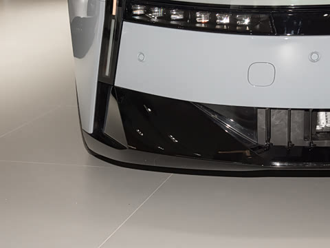 2025�� 702 ������ Ultra