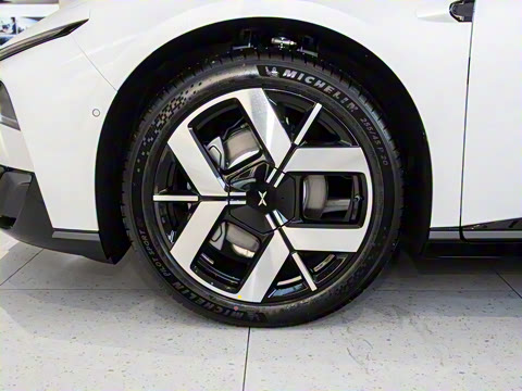 2026�� ���� 725 Max �콢��