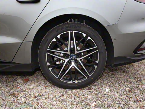 2025�� EV �Ǽݰ� 635KM�콢��