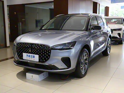 2025�� 2.0T ����������