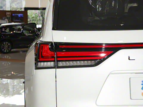 2025�� 700h OVERTRAIL�쾳��