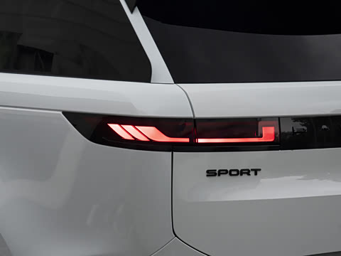 2026�� 400PS Dynamic SE