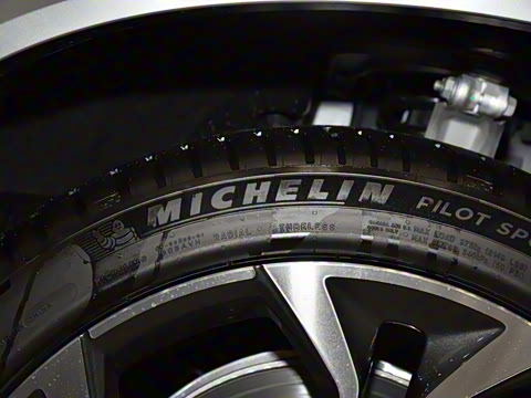 2026�� xDrive 40Li M�˶���ҹ��װ