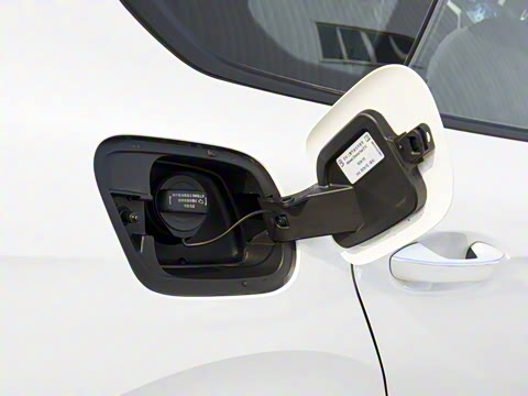 2026�� ���L 300TSI ��а�