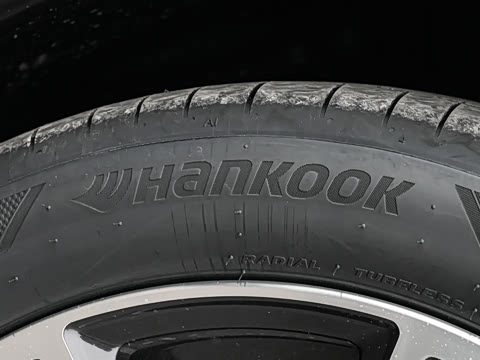 2026�� �Ŀ� 525Li M�˶���װ