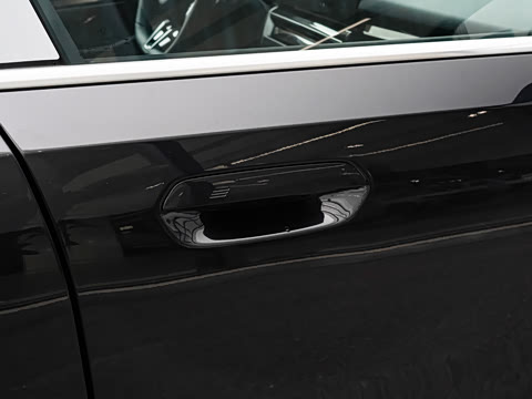 2026�� �Ŀ� 530Li ������ M�˶���װ