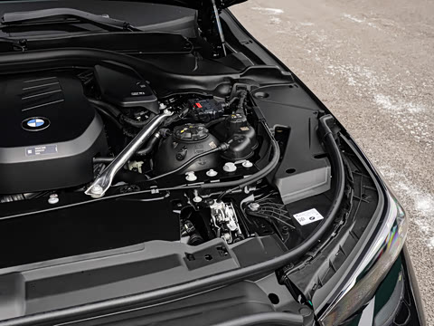 2026�� �Ŀ� 530Li ������ M�˶���װ