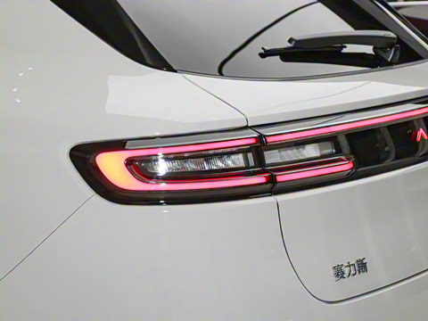 2025�� ����   Ultra ������