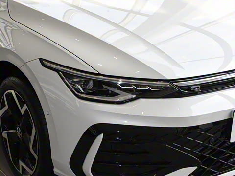 2026�� 300TSI R-Line