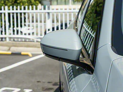 2025�� xDrive30L ������ M�˶���ҹ��װ