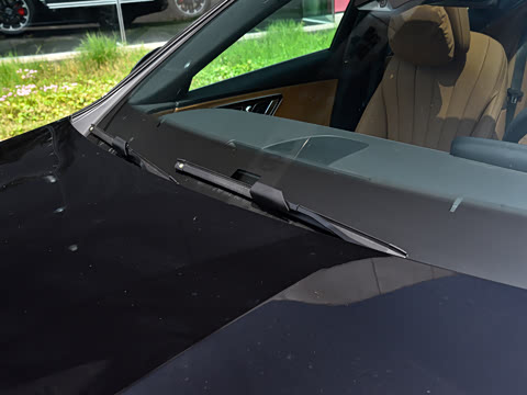 2026�� �Ŀ�� E 300 L ʱ����