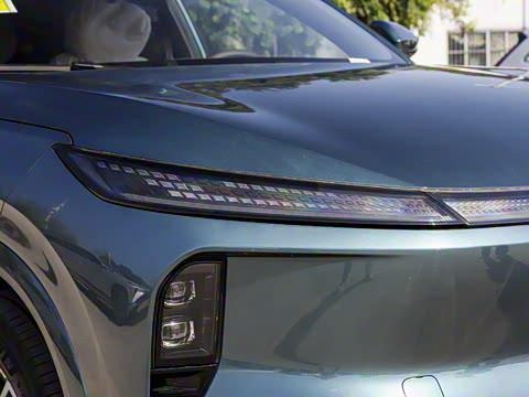 2025�� 185KM�����