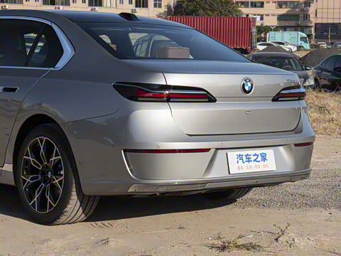 2026�� 735Li ������װ