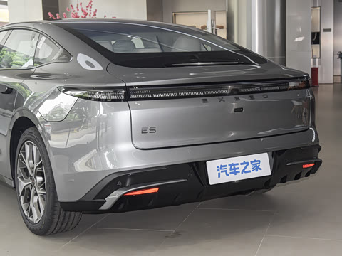 2027�� ���� 302 Max�����״��